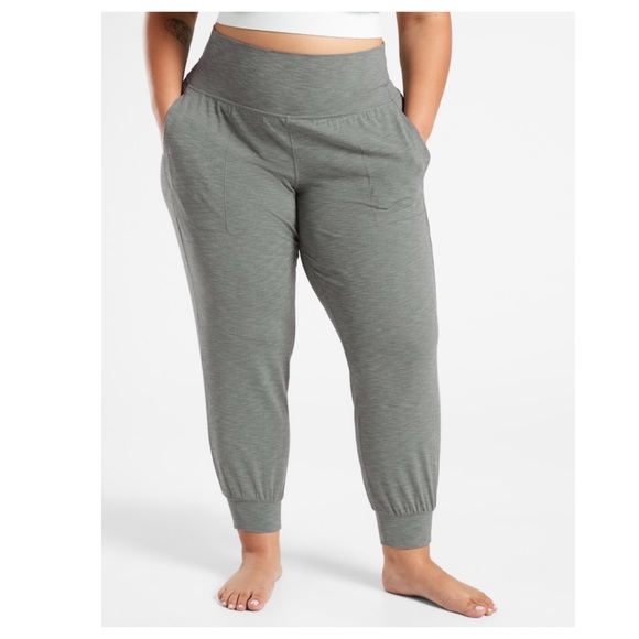 Athleta Salutation Jogger // grey heather #531288 - Picture 4 of 10